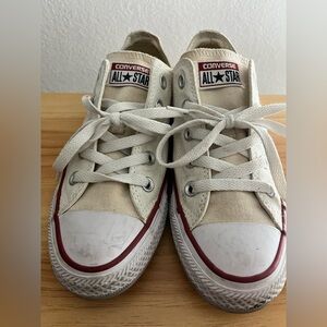 Converse Chuck Taylor All Star White Low Top Sneakers – Vintage Worn-In Look